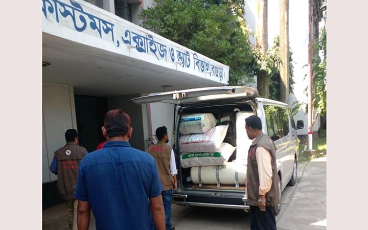 বগুড়ায় বিপুল পরিমান ব্যান্ডরোল বিহীন মাসুদ বিড়ি জব্দ